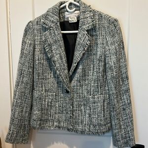 Jones New York womens 2 pc suit